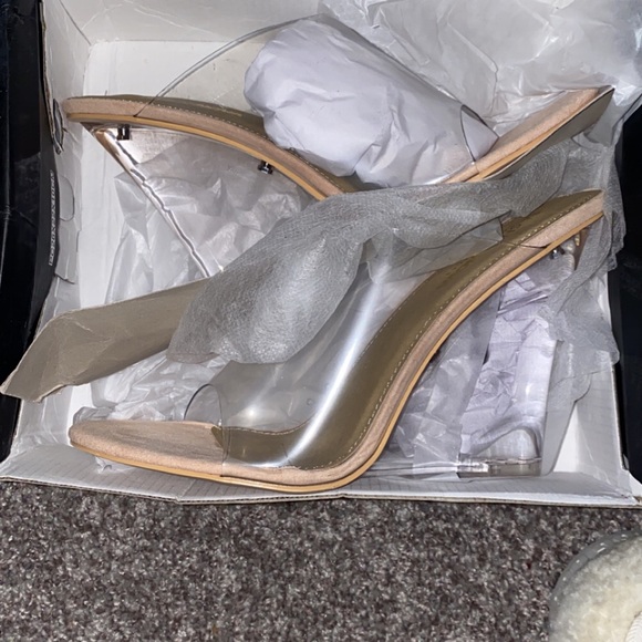 Fashion Nova Heels - Picture 1 of 1